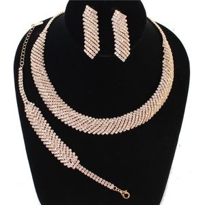 RHINESTONES CASTING 3 PCS CHOKER NECKLACE SET